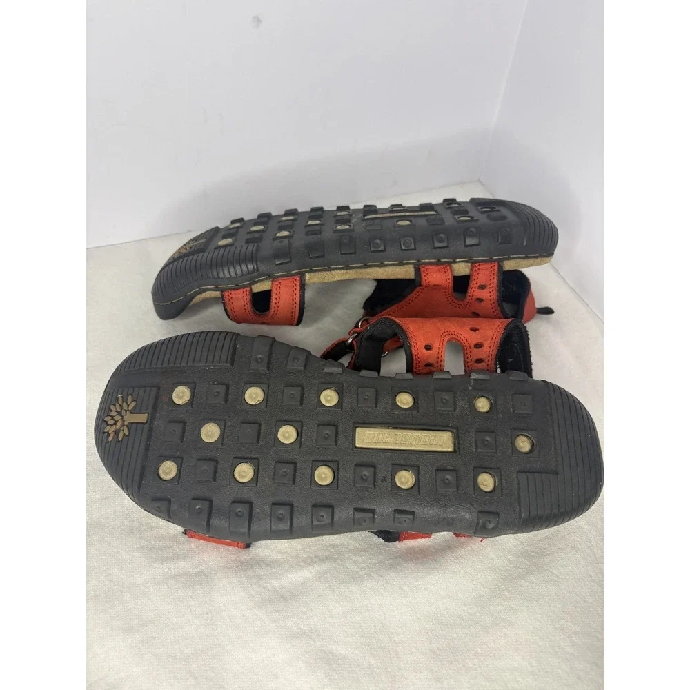 Woodland hiking sandals